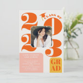 Invitation Retro bold 2023 rose orange 5 photos graduation (Debout devant)