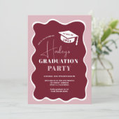 Invitation Retro cadre ondulé rouge graduation photo (Debout devant)