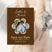 Invitation Retro Flower Photo Mariage Brown Enregistrer la da