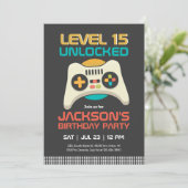 Invitation Retro Gamer Niveau Garçon Déverrouillé Jeu vidéo A (Debout devant)