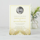 Invitation Retro Gold Green Damask 1 Mariage photo (Debout devant)