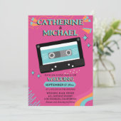 Invitation Retro les années 70 Musique Cassette Super Fuchsia (Debout devant)