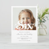 Invitation Retro Modern Minimalist 6th Birthday Photo (Debout devant)
