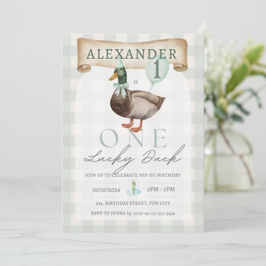Invitation Retro One Lucky Duck 1er Anniversaire Vert En vich (Debout devant)