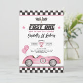 Invitation Retro Pink Fast One Race Car Girl 1er anniversaire (Debout devant)