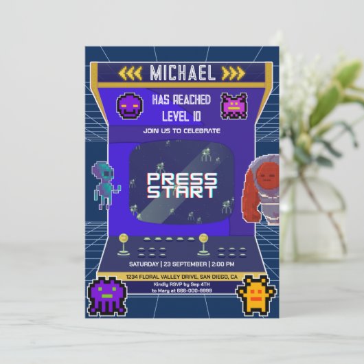 Invitation Retro Pixels Jeu vidéo Arcade Anniversaire (Debout devant)