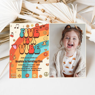 Invitation Retro Rainbow Five est un Vibe Super 5e anniversai