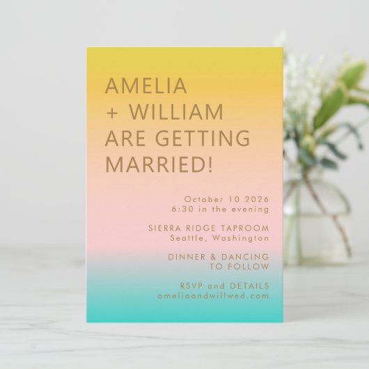 Invitation Retro Summer Pastels Gradient Unique Mariage (Debout devant)