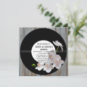 Invitation Retro Vinyl Record Rustic Mariage campagnard Invit (Debout devant)