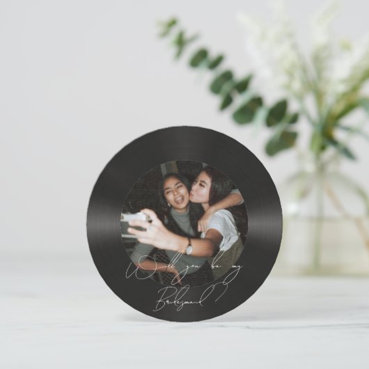 Invitation Rétro vinyle serveuse d'honneur proposition photo (Debout devant)