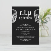 Invitation RIP 30s Thrities Funny Skull Funeral 40th Birthday (Debout devant)
