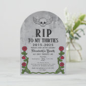Invitation Rip my 30s Gravestone 40th Gothic Birthday Party (Debout devant)