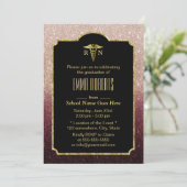 Invitation RN Nurse Graduation Moderne Bourgogne Rose Or (Debout devant)