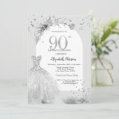 Invitation Robe Élégante Hiver Gris 90e Anniversaire (Debout devant)