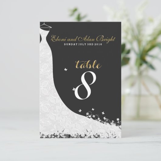 Invitation Robe Mariage élégante en dentelle blanche Table 8 (Debout devant)