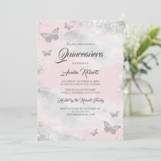 Invitation Robe rose Aquarelle Argent Robe Papillon Quinceane (Debout devant)