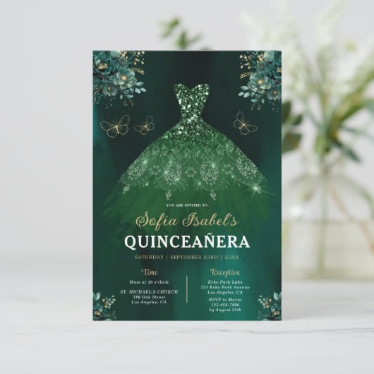 Invitation Robe verte de fleurs QR Code Quinceanera (Debout devant)