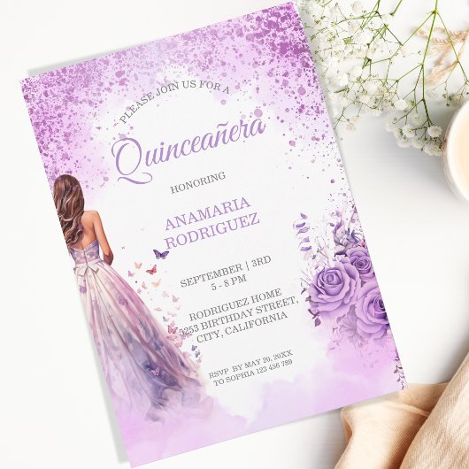 Invitation Robe violette pour Quinceañera papillons floraux
