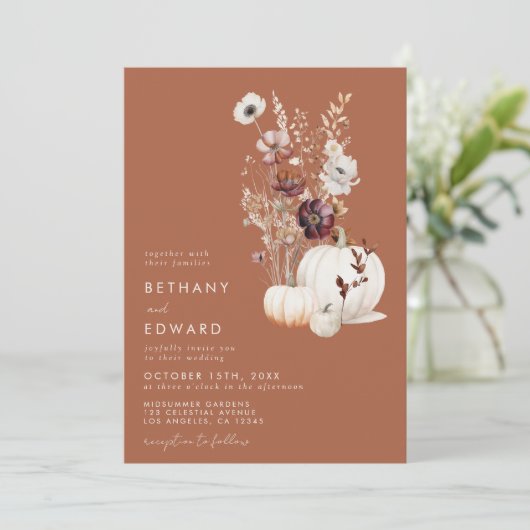 Invitation Romantic Fall Terracotta Fleur sauvage Mariage (Debout devant)