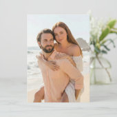 Invitation Romantic Peach Beach Photo (Debout devant)