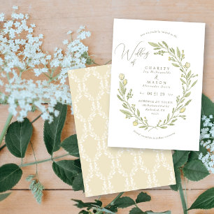 Invitation Romantique Crisp Blanc Floral Crest Élégant Mariag