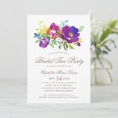 Invitation Romantique Violet Floral Douche nuptial (Debout devant)