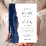 Invitation Rose bleu de la marine moderne Mariage d'âge or<br><div class="desc">Le bord gauche de cette élégante faire-part de mariage moderne est orné d'une bordure en aquarelle bleu marine ornée d'une parties scintillant en or rose. Le texte personnalisable combine écriture manuscrite, copperplate et polices italiques en gris fusain sur un arrière - plan blanc. L'envers est assorti d'une agate bleu marine...</div>