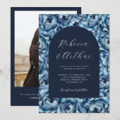 Invitation Rose de couleur bleu marine Floral Photo Mariage (Devant / Derrière)