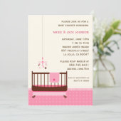 Invitation Rose d'invitation de baby shower de berceuse (Debout devant)
