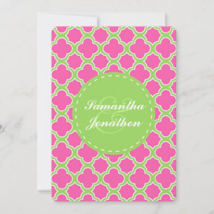 Invitation rose et vert de motif de Quatrefoil de