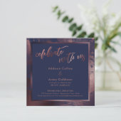 Invitation Rose Gold & Bleu Nuit Marbré Célébrez avec Nous (Debout devant)