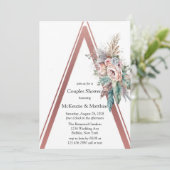 Invitation Rose Gold Boho Floral Feather Couples Douche (Debout devant)