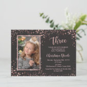 Invitation Rose Gold Confetti Moderne 3ème anniversaire Fille (Debout devant)