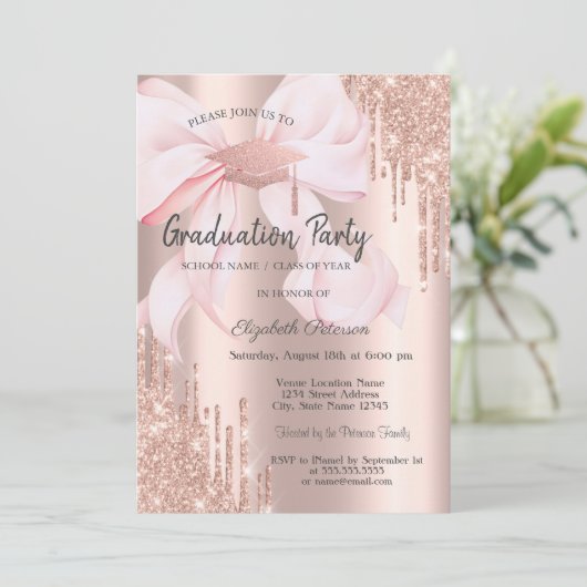 Invitation Rose Gold Grad Cap Glitter Drips Bow Graduation (Debout devant)