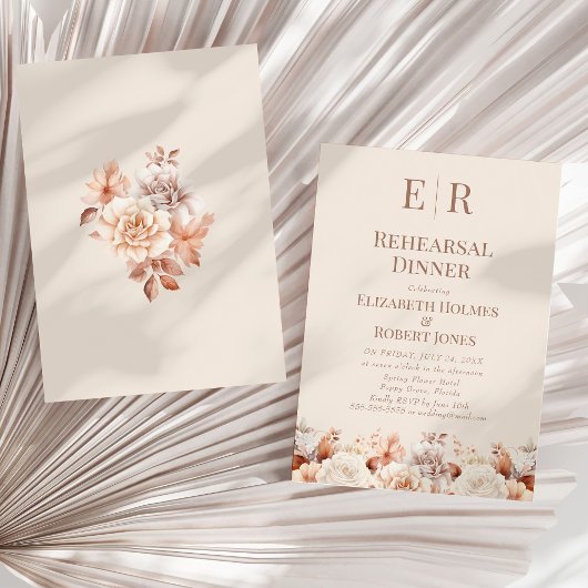 Invitation Rose Gold Mousse Florale Monogramme Dîner de Répét