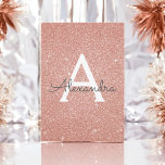 Invitation Rose Gold Parties scintillant Sweet 16 Enregistrer<br><div class="desc">Rose Gold Sparkle Parties scintillant Sweet sixteen Monogramme Nom et initiale Enregistrer la date Anniversaire Fête Invitation. Cette invitation est parfaite pour la Parties scintillant Gold Sparkle Rose Sweet 16 Anniversaire à la recherche de célébrer dans Rose Rose Gold.</div>