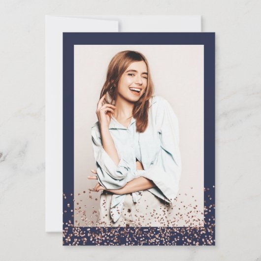 Invitation Rose or confetti marine bleu script graduation (Dos)