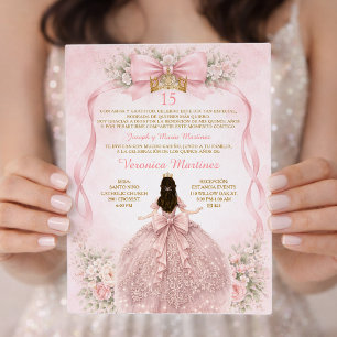 Invitation rose pour Quinceañera avec nœud papillo