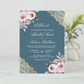 Invitation Rose Poussiéreuse Or Broderie Code QR Bleu Mariage (Debout devant)