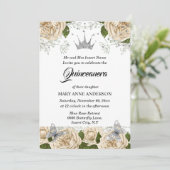 Invitation Rose quinceanera beige argent tiara papillon (Debout devant)