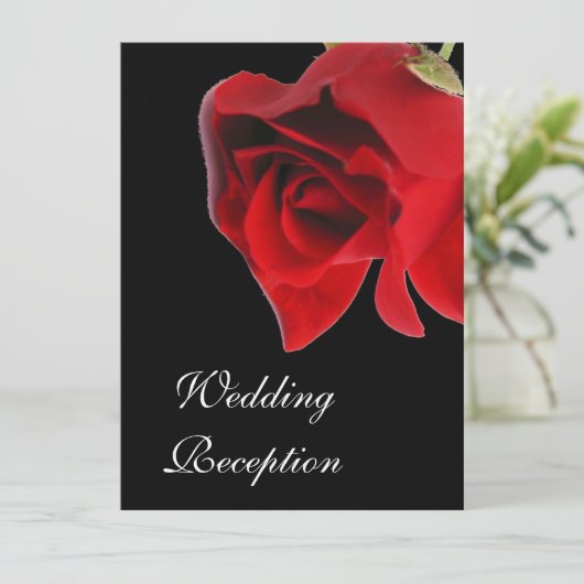 Invitation Rose rouge de réception de mariage à l'invitation (Debout devant)