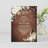 Invitation Roses blanches Mariage d'aquarelle en bois rustiqu (Debout devant)