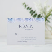 Invitation Roses bleu Dusty gris élégant mariage floral RSVP (Debout devant)