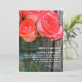 Invitation Roses Dans Un Mason Jar Grange Mariage En Bois Inv (Debout devant)