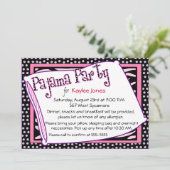 Invitation Roses de point de polka de partie de pyjama (Debout devant)