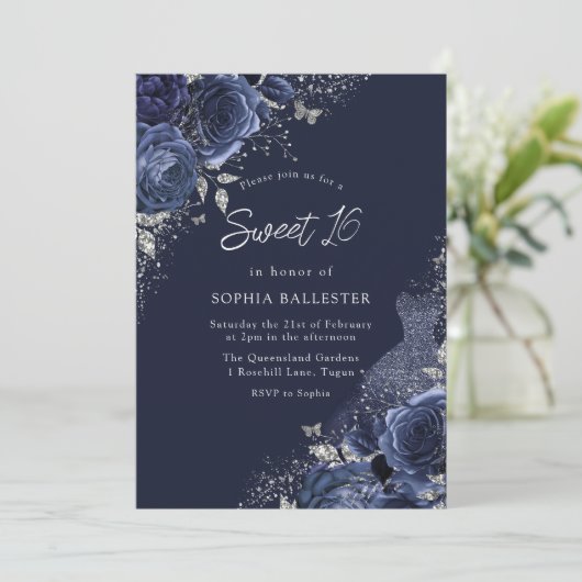 Invitation Roses & Robe Marine & Silver Sweet 16 Party (Debout devant)