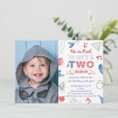 Invitation Rouge Blanc Deux Anniversaire Fête Avec Pizza (Debout devant)