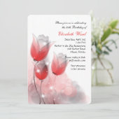 Invitation rouge de fête d'anniversaire de tulipes (Debout devant)