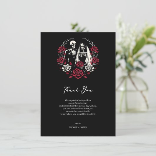 Invitation Rouge et noir blanc Rose Squelette Mariage Merci (Debout devant)