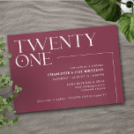 Invitation Rouge foncé bordeaux | Elegant Maroon 21e annivers<br><div class="desc">Invitations modernes de 21ème anniversaire avec grand titre "vingt et un" texte dans une police d'accent. Design hors centre avec police blanche sur un arrière - plan rouge profond contrastant.</div>